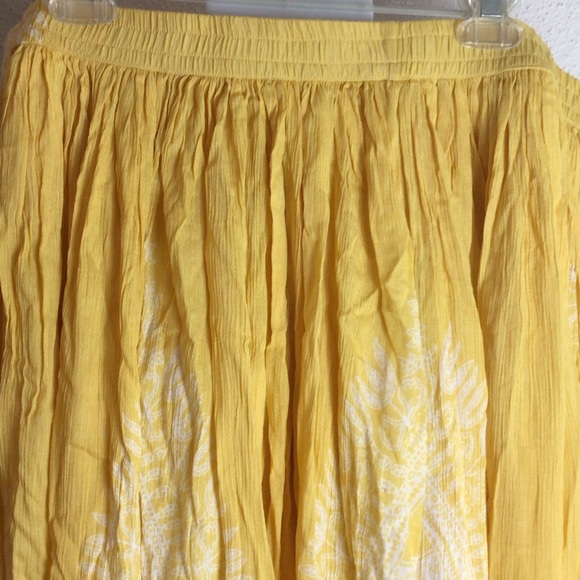 Flowy skirt in sun glow pattern - Picture 6 of 9